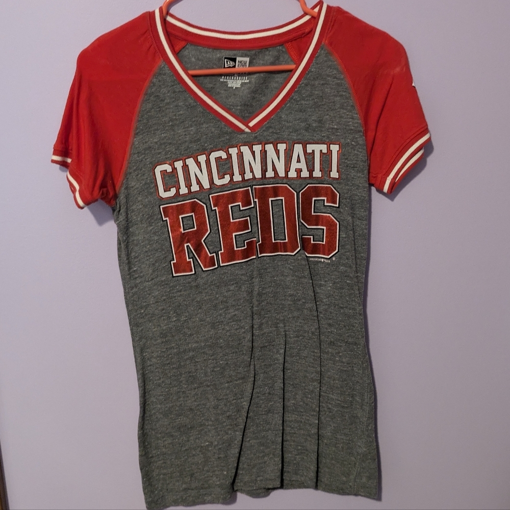 Cincinnati Reds Top Women's M